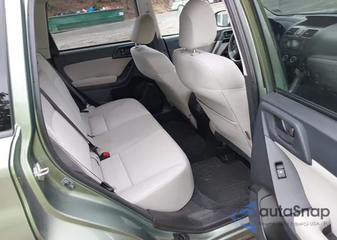 2015 Subaru Forester 2.5I Premium z USA, uszkodzony, nr VIN JF2SJADC8FH509717